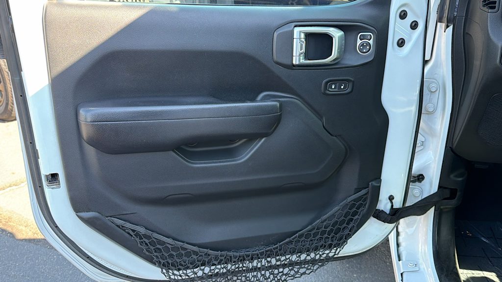 Thumbnail: 2019 Jeep Wrangler - 29