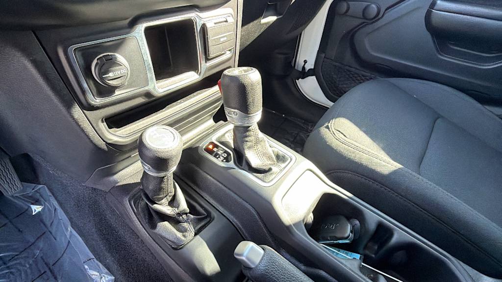 Thumbnail: 2021 Jeep Wrangler - 16