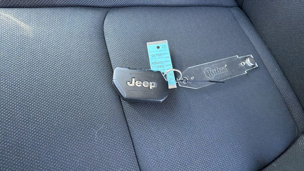 Thumbnail: 2021 Jeep Wrangler - 19
