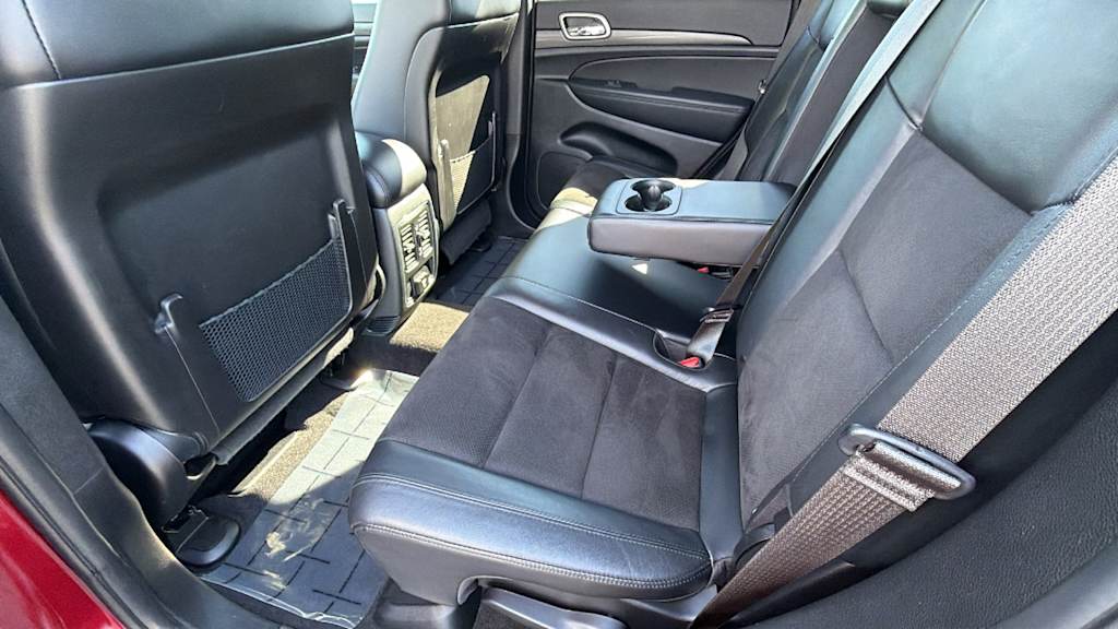 Thumbnail: 2022 Jeep Grand Cherokee - 12