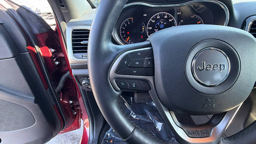 Thumbnail: 2022 Jeep Grand Cherokee - 13