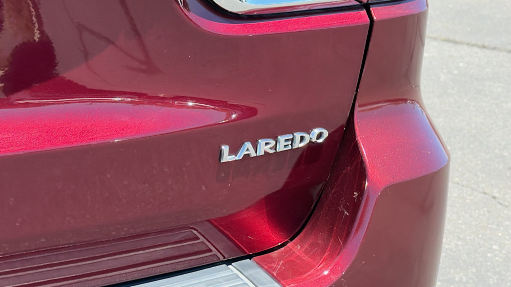 Thumbnail: 2017 Jeep Grand Cherokee - 7