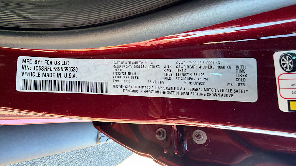 Thumbnail: 2025 RAM 1500 - 18