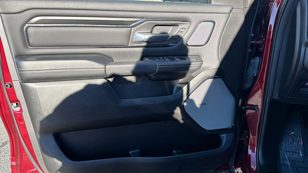 Thumbnail: 2025 RAM 1500 - 28