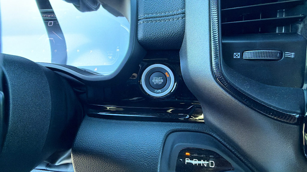 Thumbnail: 2025 RAM 1500 - 25