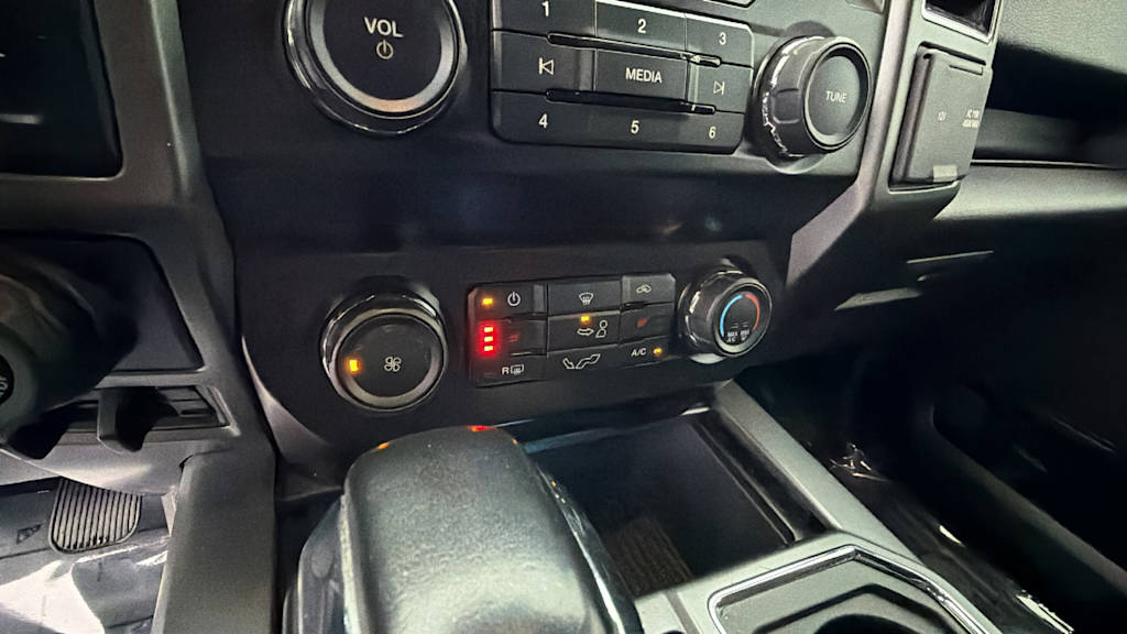 Thumbnail: 2019 Ford F-150 - 23