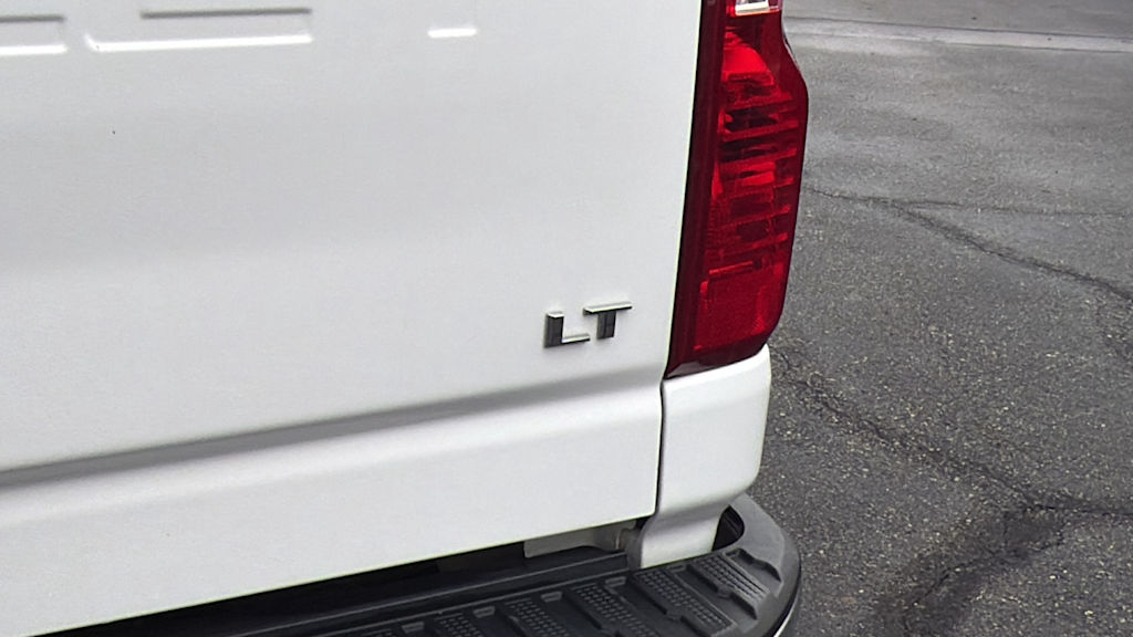 Thumbnail: 2020 Chevrolet Silverado 2500 - 29