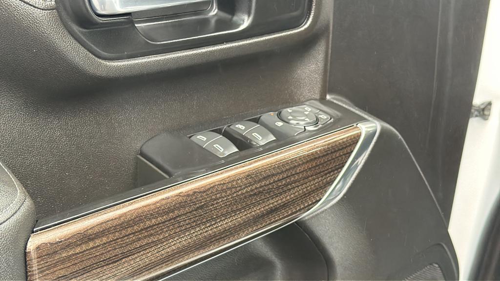 Thumbnail: 2020 Chevrolet Silverado 2500 - 26