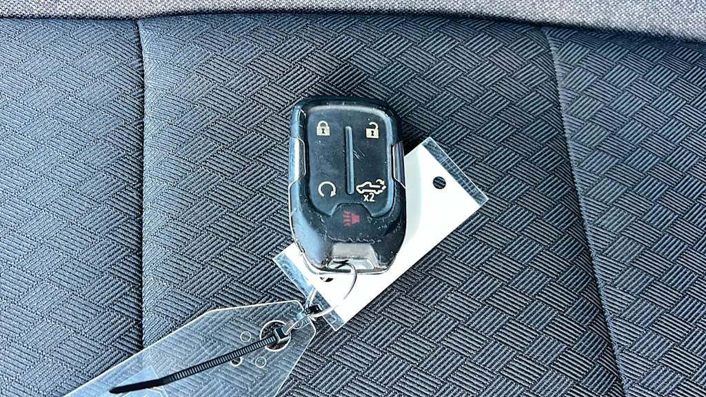 Thumbnail: 2021 Chevrolet Silverado 1500 - 17