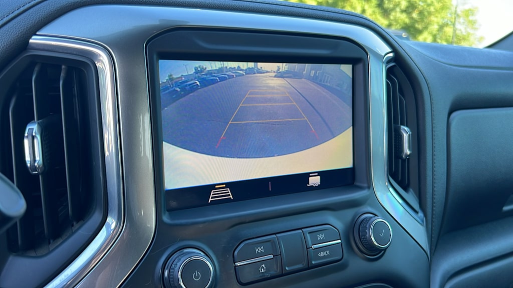 Thumbnail: 2021 Chevrolet Silverado 1500 - 23