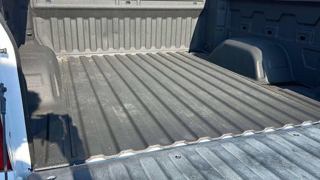 Thumbnail: 2021 Chevrolet Silverado 1500 - 16