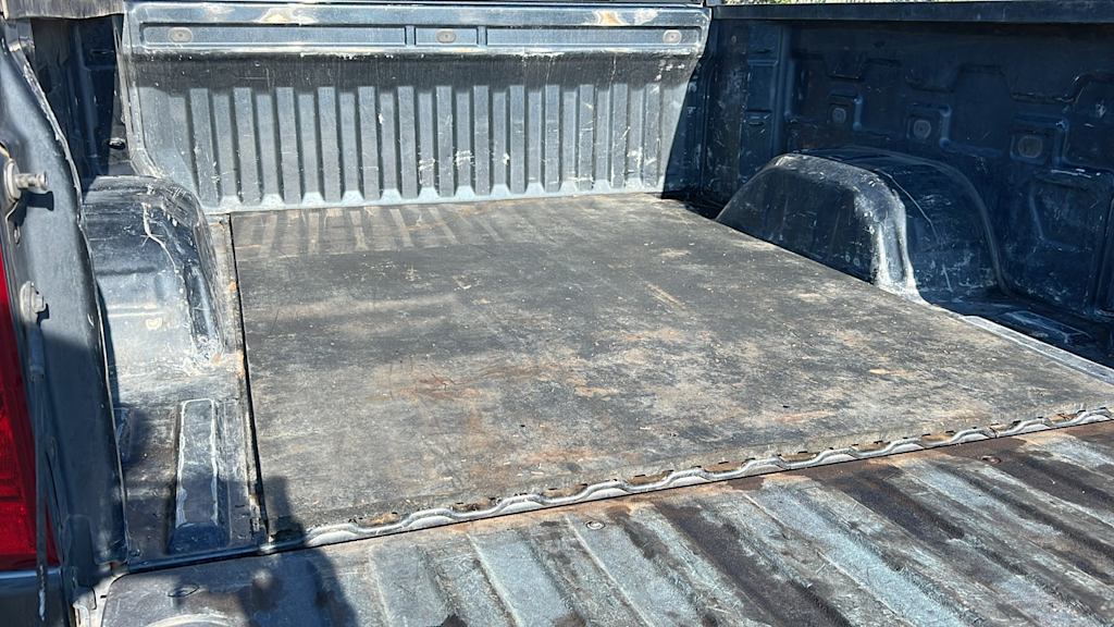 Thumbnail: 2022 Chevrolet Silverado 1500 - 16