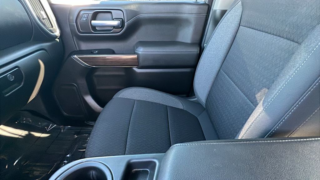 Thumbnail: 2022 Chevrolet Silverado 1500 - 11