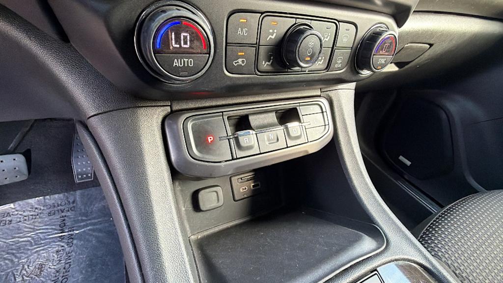 Thumbnail: 2021 GMC Acadia - 14