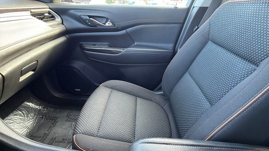 Thumbnail: 2021 GMC Acadia - 10