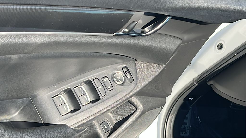 Thumbnail: 2019 Honda Accord - 28