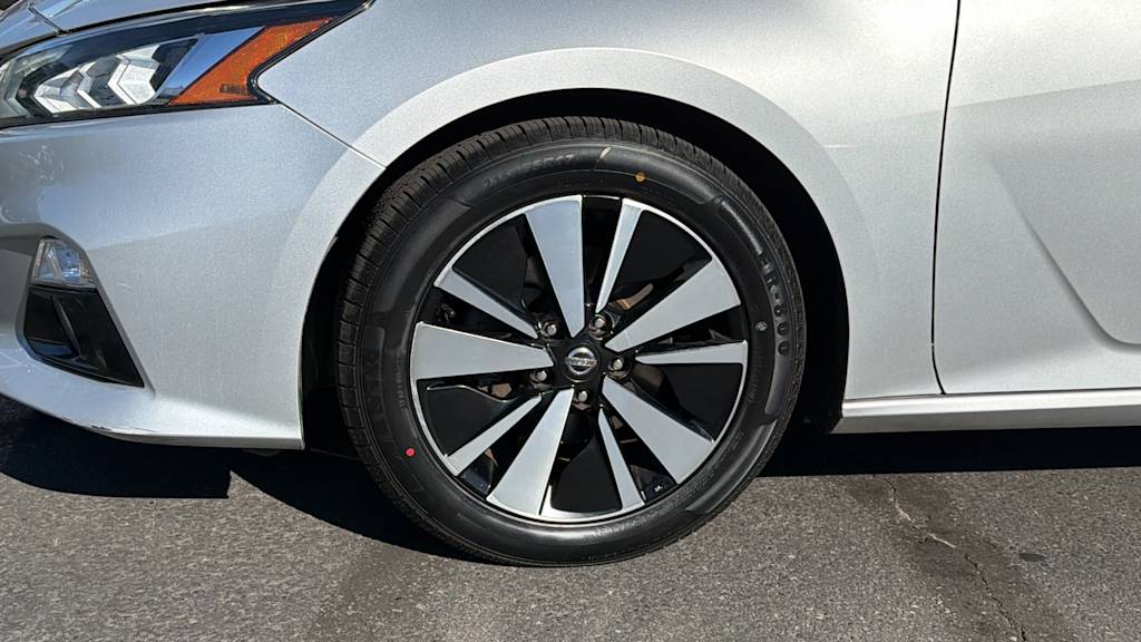 Thumbnail: 2019 Nissan Altima - 7