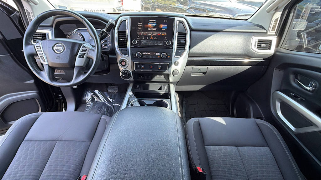 2020 Nissan Titan SV - Photo 11