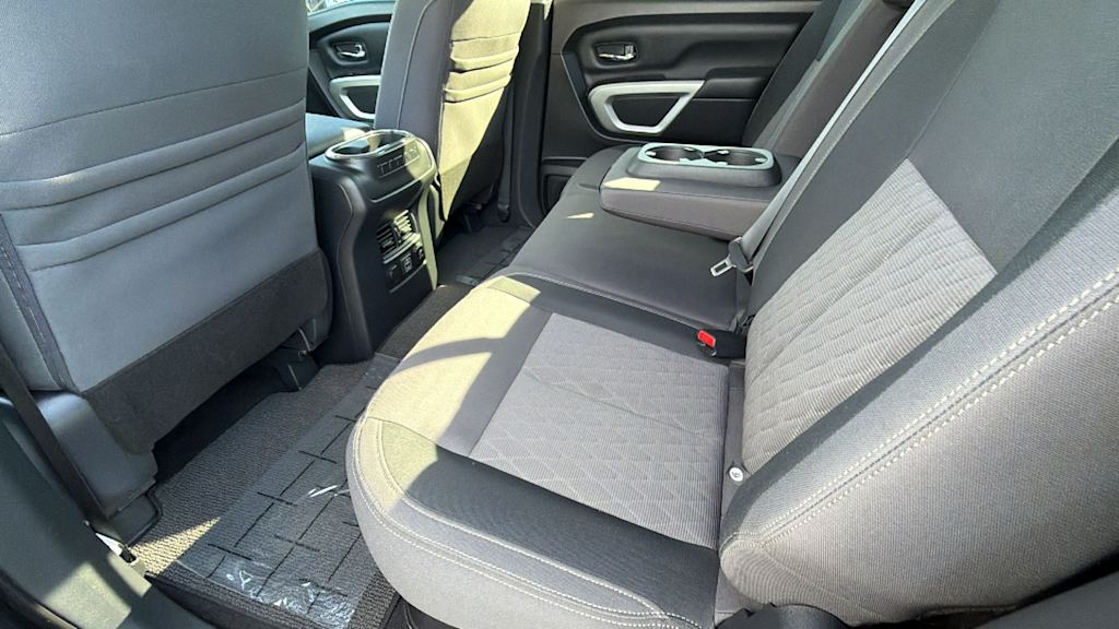 2020 Nissan Titan SV - Photo 10