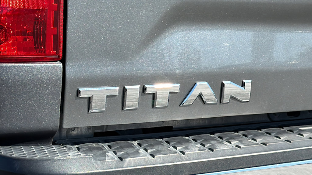 Thumbnail: 2019 Nissan Titan - 7