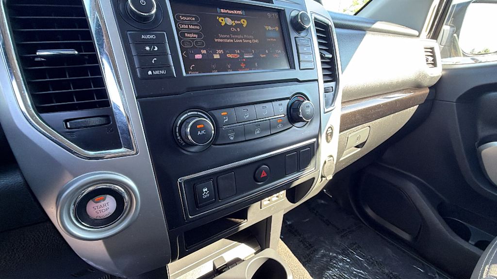 Thumbnail: 2019 Nissan Titan - 14