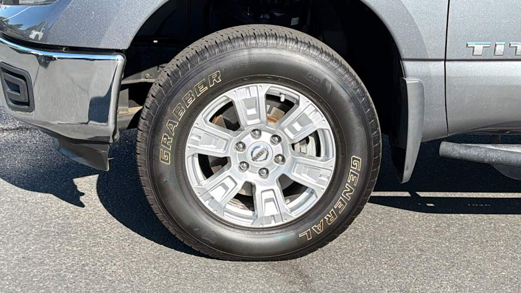 Thumbnail: 2019 Nissan Titan - 8