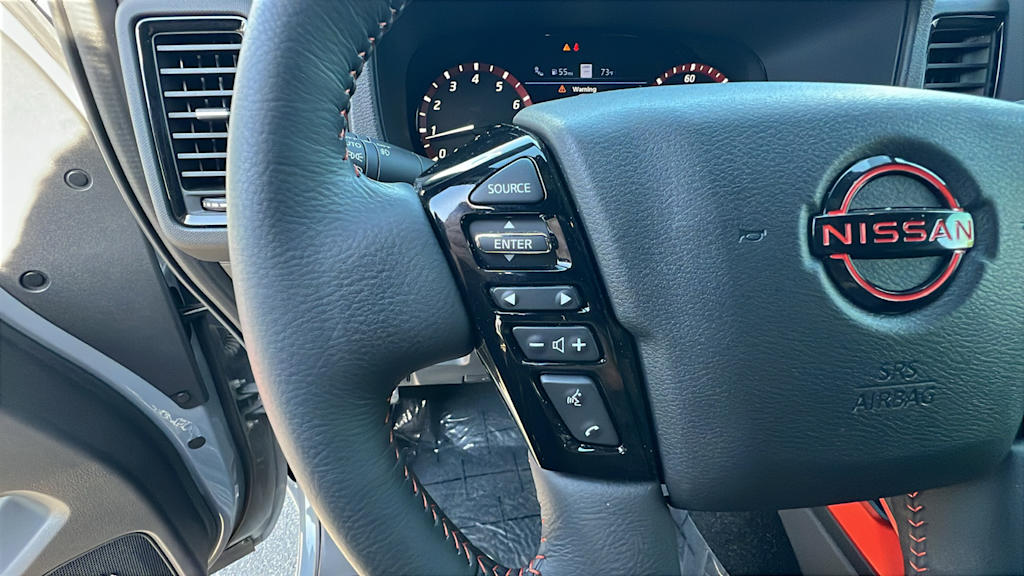 2023 Nissan Frontier PRO-4X 25