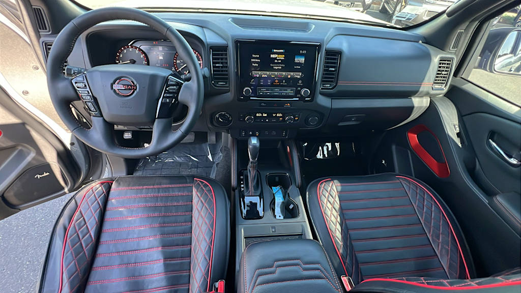 2023 Nissan Frontier PRO-4X 13