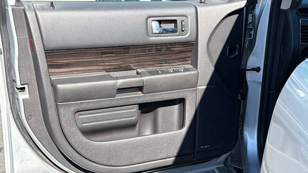Thumbnail: 2019 Ford Flex - 27