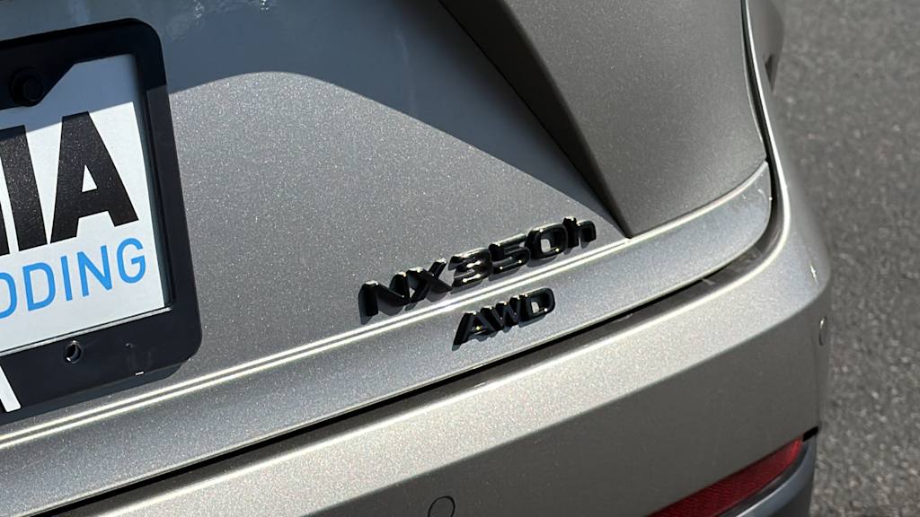 Thumbnail: 2026 Lexus ES - 7