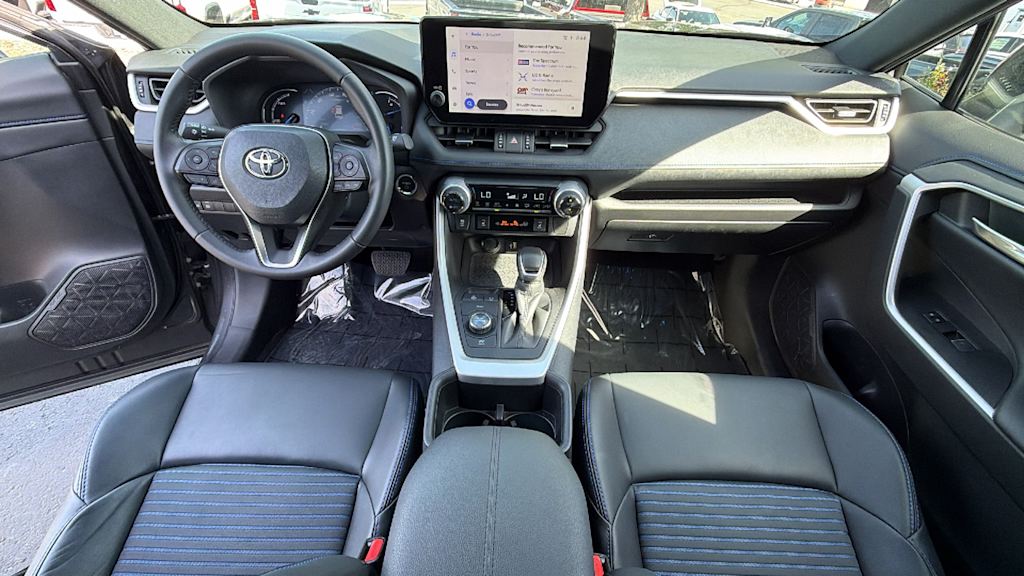 2024 Toyota RAV4 XSE - Photo 12