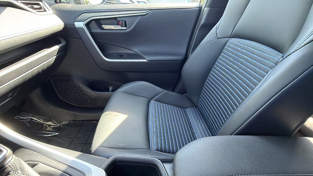 2024 Toyota RAV4 XSE - Photo 10