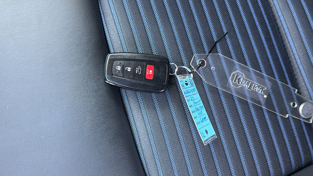 2024 Toyota RAV4 XSE - Photo 17
