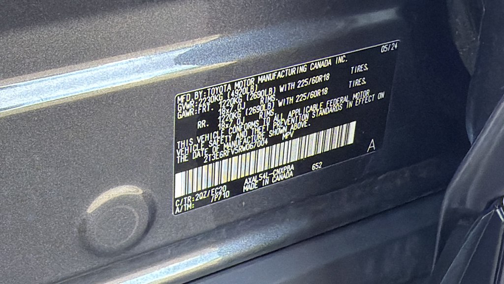 2024 Toyota RAV4 XSE - Photo 18
