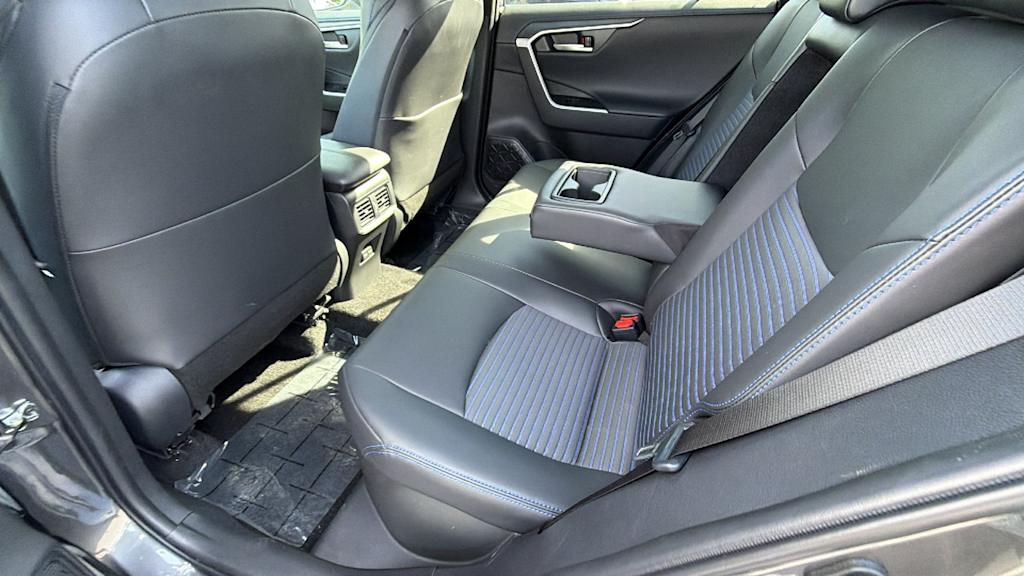 2024 Toyota RAV4 XSE - Photo 11