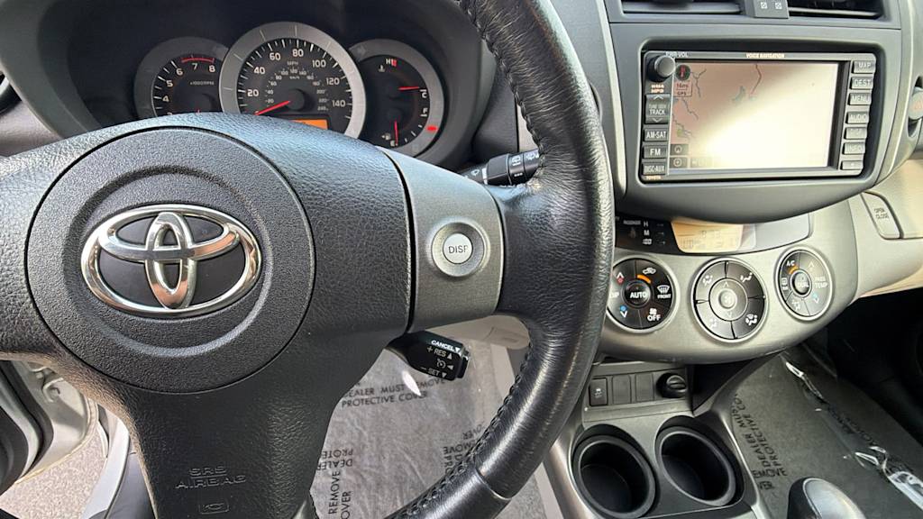 Thumbnail: 2011 Toyota RAV4 - 27