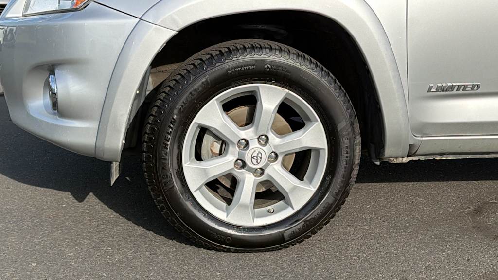 Thumbnail: 2011 Toyota RAV4 - 6
