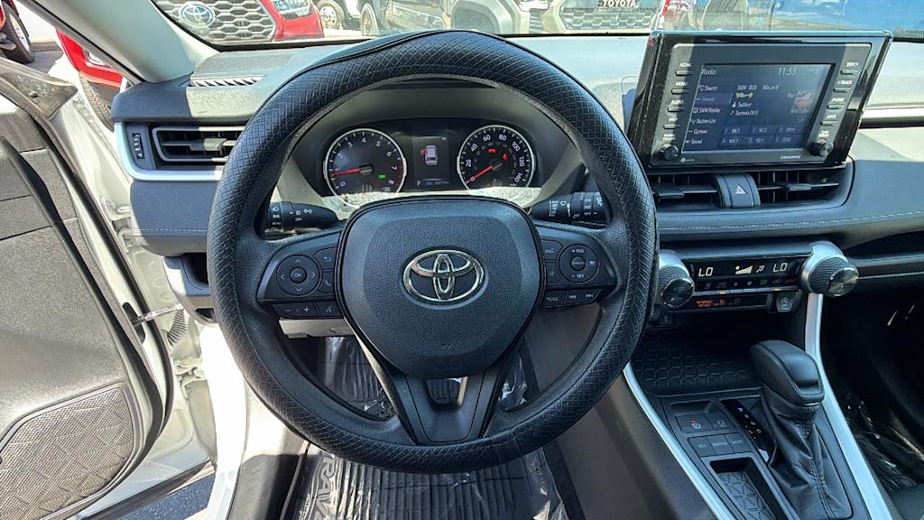 Thumbnail: 2020 Toyota RAV4 - 13