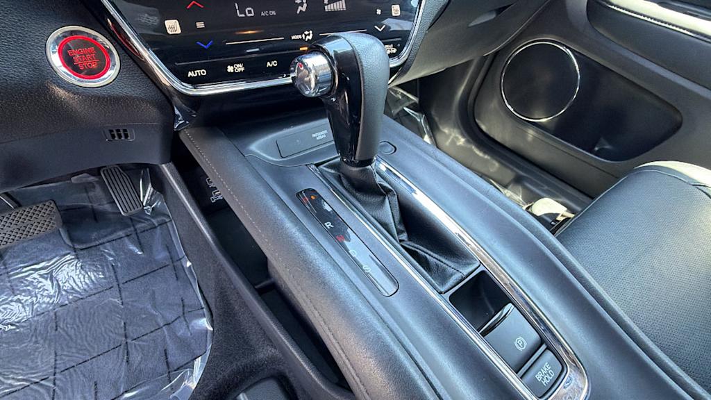 Thumbnail: 2019 Honda HR-V - 16