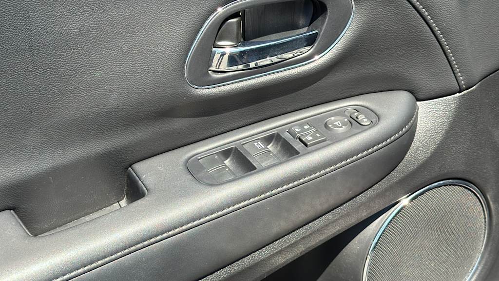 Thumbnail: 2019 Honda HR-V - 28