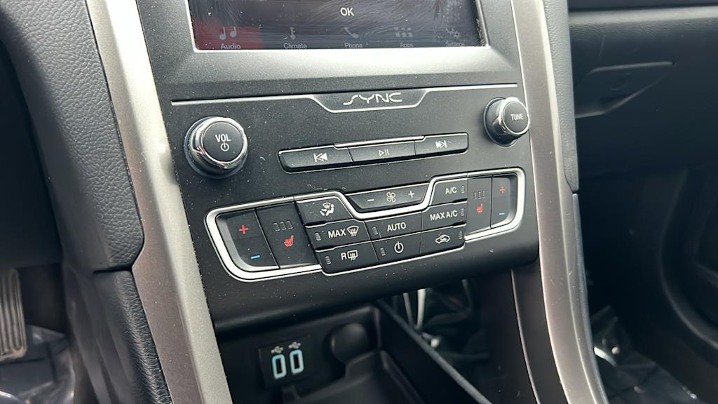 2019 Ford Fusion SEL 22