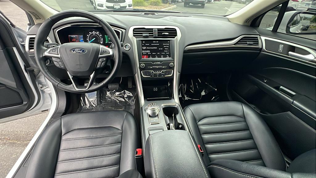 2019 Ford Fusion SEL 13