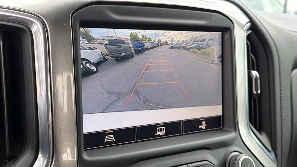 Thumbnail: 2021 Chevrolet Silverado 1500 - 21