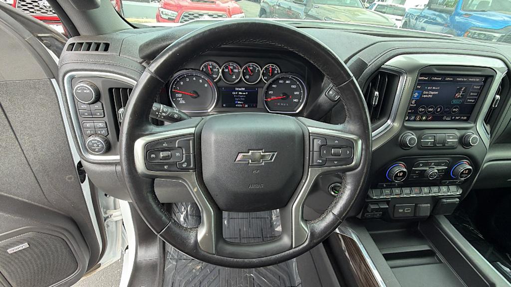 Thumbnail: 2021 Chevrolet Silverado 1500 - 9