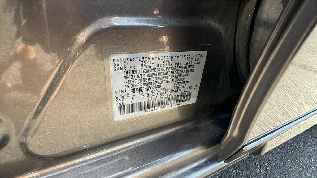 Thumbnail: 2015 Nissan Sentra - 19