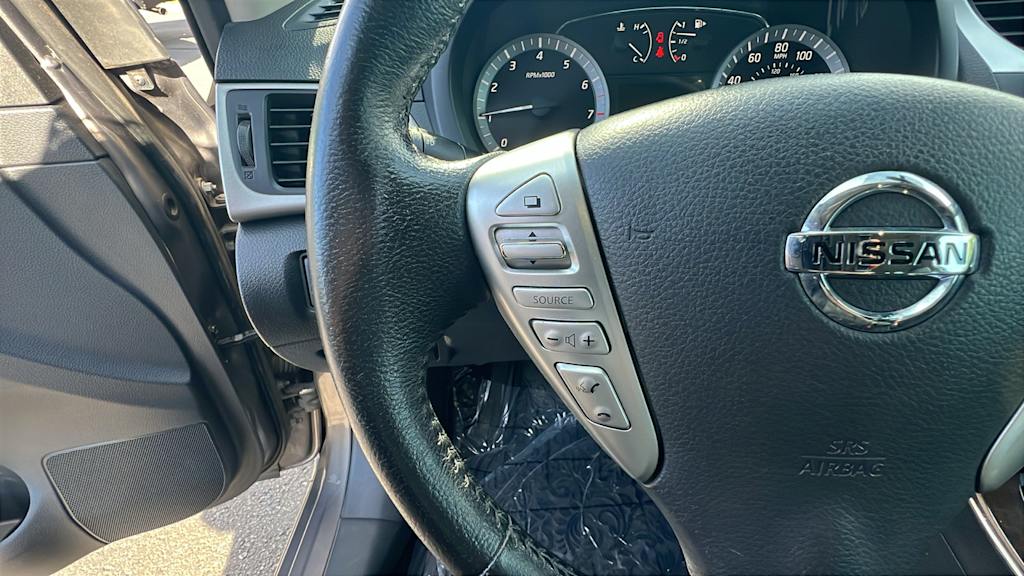 Thumbnail: 2015 Nissan Sentra - 26
