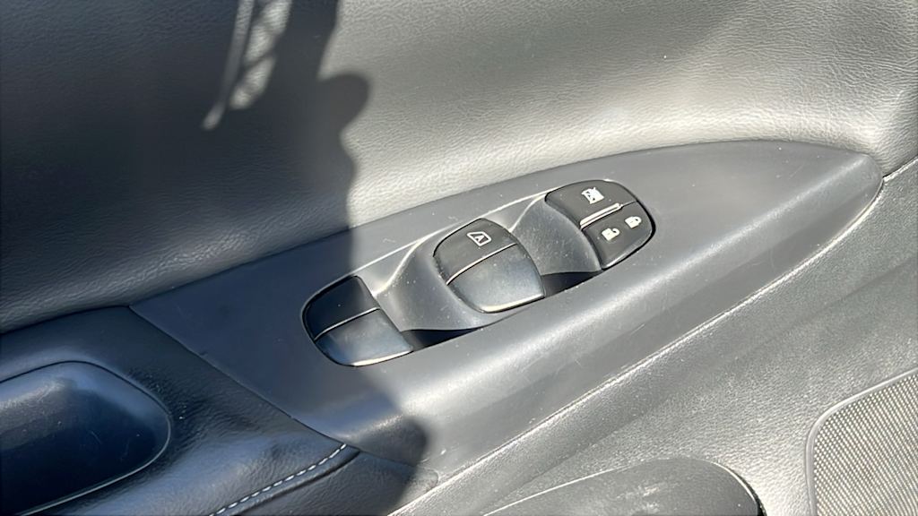 Thumbnail: 2015 Nissan Sentra - 7