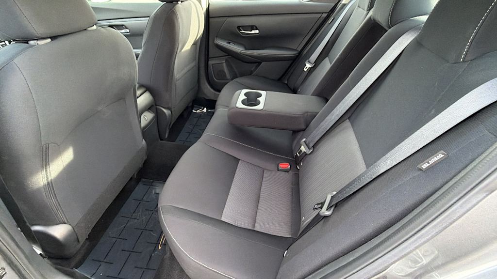 Thumbnail: 2022 Nissan Sentra - 11