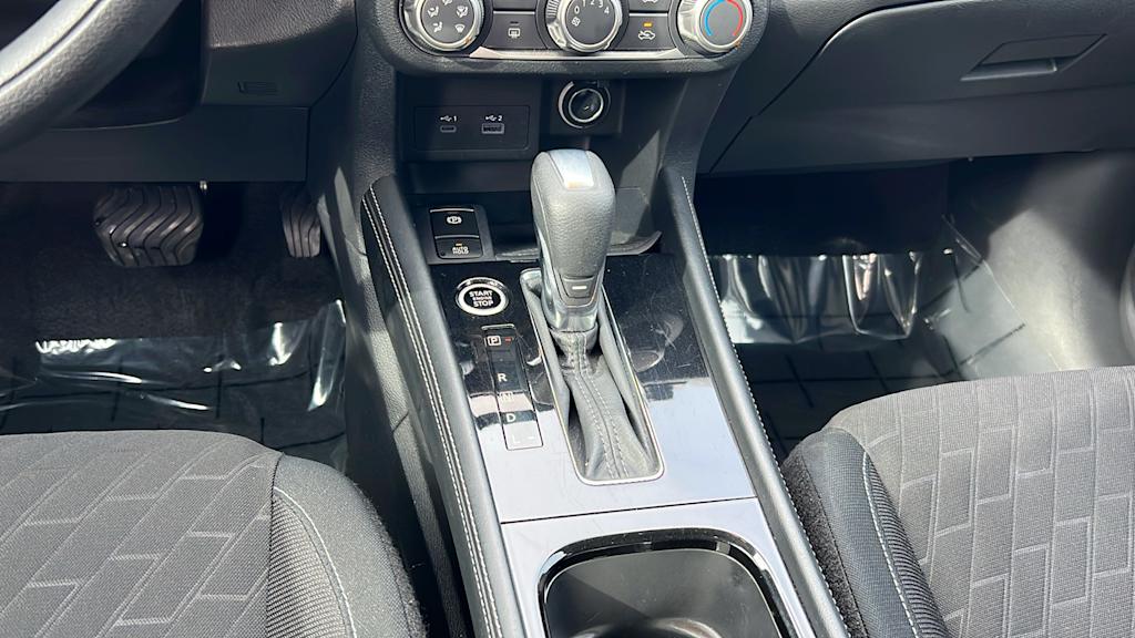 2024 Nissan Kicks SV 16