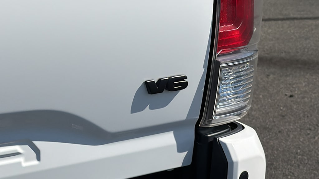 Thumbnail: 2021 Toyota Tacoma - 7